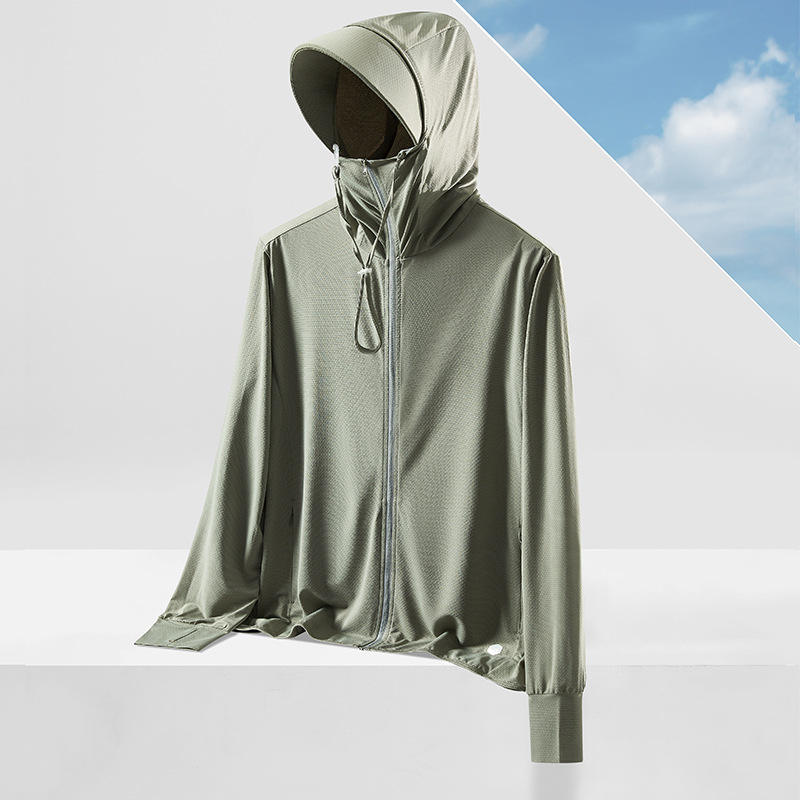 สีเขียวเงิน