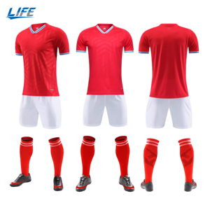 Maglia Classica della Squadra Nazionale di Calcio Traspirante Estiva a Maniche Corte Stile Premium con Logo Personalizzato Numero Nome Top Retrò da Giocatore (Turco) - Product Image 1