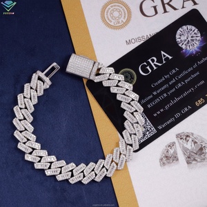 Pulsera Cubana para Hombre de Plata 925 con Diamantes VVS Baguette y Baño de Oro de 18k para Joyería Hiphop con Moissanita - Product Image 3