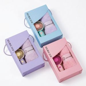 Set de Regalo para Boda 2 en 1: Toalla de Felpa Coral y Mini Ventilador con Logotipo Personalizado, Regalo para Damas de Honor, Despedida de Soltera, Venta al Por Mayor - Product Image 2