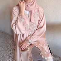 Abaya musulmane modeste avec broderie florale en dentelle, manches longues, coupe ample, robe élégante de luxe pour le quotidien au Moyen-Orient, tenue islamique