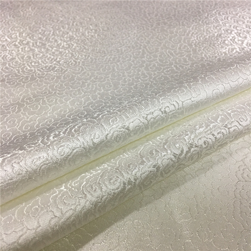 Tissu de brocart de conception chinoise en gros pour le tissu de soie de Jacquard de Textile à la maison de vêtement de luxe