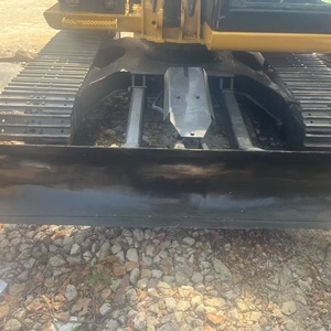 Mini-excavatrice hydraulique sur chenilles CAT308E d'occasion, 8 tonnes, OEM, 90% neuve, à prix réduit et en excellent état, pour usage agricole et domestique - Product Image 4