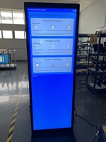 Kiosque tactile vertical 4K à écran plein, alimenté par Android, avec animation et gestion de contenu à distance via SDK, idéal pour les centres commerciaux