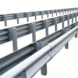 Barrera de Seguridad para Carreteras, Perfil W de Acero Q345 Galvanizado en Caliente, Triple Onda, Antioxidante, Grado Ingeniería, Reflectante - Product Image 1