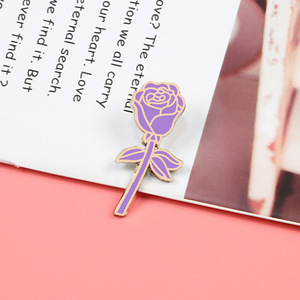 Broche en alliage avec goutte d'huile, motif fleur de rose corsage et pétale, style médaille, série de déclarations romantiques pour la Saint-Valentin japonaise et coréenne - Product Image 3