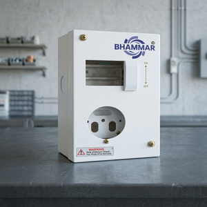กล่องจ่ายไฟฟ้าอุตสาหกรรม 1 ช่องเสียบ + 1 DP MCB 20/2 แอมป์  ตัวเรือนโลหะ รุ่น KK43 สำหรับใช้ภายใน/ภายนอกอาคาร บริษัท โอเอ็มดีเอ็มเอส ชิปปิ้ง คอร์ปอเรชั่น - Product Image 4