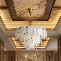 Luxuriöse Messing-Alabaster-Pendelleuchte mit Naturstein-Schirmen für Wohnzimmer Esszimmer Dekor Kronleuchter aus China