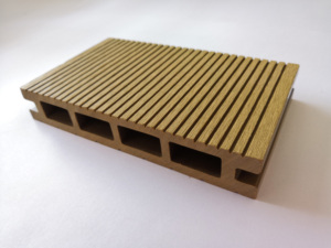 Planche extérieure composite WPC de haute qualité Revêtement de sol en <span class=keywords><strong>bois</strong></span> moderne pour piscines Trou carré Grain de <span class=keywords><strong>bois</strong></span> Imperméable UV - Product Image 5