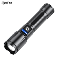 Lampe torche à quatre couleurs de lumière, haute intensité, haute puissance, longue portée, zoom télescopique, design compact en alliage d'aluminium