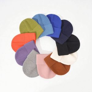 Gorros de Invierno Lisos con Logotipo Personalizado de Fábrica, Gorros de Punto Unisex 100% Acrílicos, Gorros Jacquard al por Mayor - Product Image 1