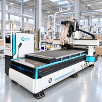 Routeur CNC à changement d'outil automatique 3 axes, broche de refroidissement par air 9 kW, table à vide 1300x2800 mm, machine de gravure sur bois 0,02 mm