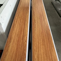 Carreau de plafond en PVC extensible ignifuge à grain de bois stratifié avec impression de gros