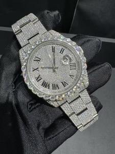 Montre en diamant Oud Mossinate entièrement sertie de pierres, qualité supérieure, idéale pour les fêtes et les occasions, disponible à un prix compétitif depuis l'Inde. - Product Image 3