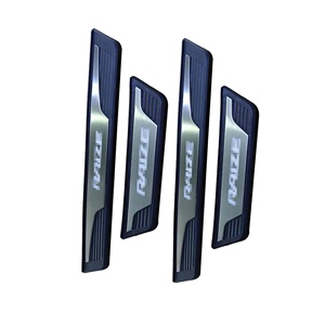 WZXD - Protectores de Umbral de Puerta con LED para los Modelos 2022 y 2023 - Product Image 4