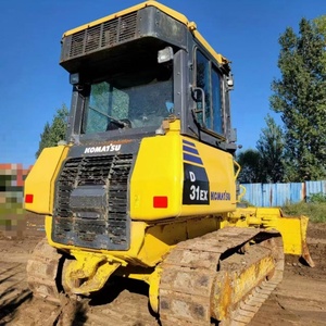 En stock – Moteur et pompe d'origine Komatsu fabriqués au Japon pour bulldozers sur chenilles D31EX, D85, D75, D65, D41, D50, D31 et D275A, lame de 1,7 m, modèle 2018 - Product Image 3