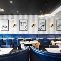 Luxuriöses Hotel-Restaurant-Nachtclub-Sofa in Marineblau mit Gebogener Halbrunder Form und Sitzbank