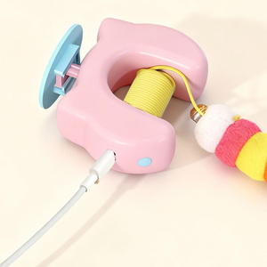 Jouet pour chat interactif à suspendre à la porte, avec plumes, pompons et clochette, à levage automatique type <span class=keywords><strong>yoyo</strong></span> - Product Image 6