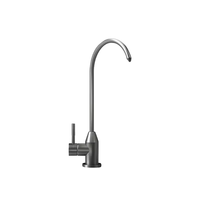 Cuisine moderne en acier inoxydable 304 minimaliste assorti avec purificateur d'eau robinet noir or acier inoxydable brossé couleur
