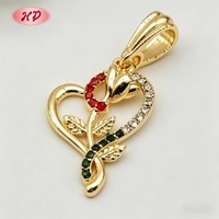 Pendentif Cœur Rose CZ Charmant en Alliage Plaqué Or 18K pour Maman, Idéal pour Cadeau et Vendeurs de Bijoux de Fête