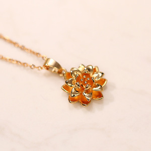 Collana con ciondolo a forma di loto per donna, gioielli semplici e alla moda, regalo per l'uso quotidiano - Product Image 3