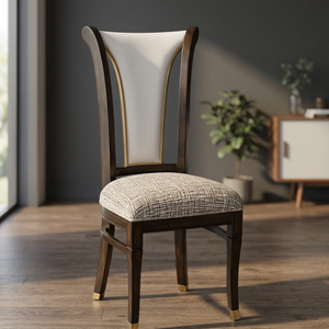 Chaise de salle à manger contemporaine de luxe en teck massif avec dossier rembourré en cuir PU et accents en laiton pour appartement et restaurant d'hôtel - Product Image 2