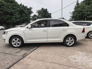 Auto Usata CarGuazi <span class=keywords><strong>Skoda</strong></span> Rapid Benzina 1.5 Più Venduta Trazione Anteriore 5 Posti - Product Image 4