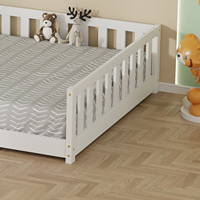 Lit de sol moderne pour enfants en pin massif avec barrière de sécurité, écologique et durable, cadre de lit pour tout-petits 120x200cm avec sommier à lattes pour chambre à coucher