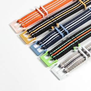 Yeni Nefes Alabilen Şık Çizgili 1.2mm Yumuşak Naylon Kumaş Renkli Paslanmaz Çelik Tokalı 22mm Saat Kayışı Yedeği - Product Image 3