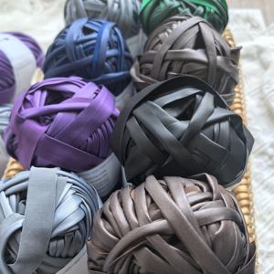 100G jeweils 100% Polyester beschichtetes mattes Metallic-Gewebe, geeignet für DIY Häkeln, Stricken, Handtaschen, Rucksäcke, Kissen usw. - Product Image 2