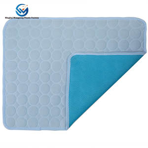 <span class=keywords><strong>Gel</strong></span> Pet Cool Mat Bett Pet Cold <span class=keywords><strong>Gel</strong></span> <span class=keywords><strong>Pad</strong></span> Wärme entlastung Sommer Hund Kühl matte <span class=keywords><strong>Gel</strong></span> <span class=keywords><strong>Ice</strong></span> <span class=keywords><strong>Pad</strong></span> für Hunde - Product Image 5