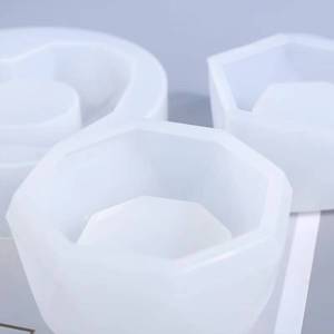 Mini molde de silicona con forma de diamante octogonal geométrico para macetas de resina, ideal para plantas suculentas - Product Image 5