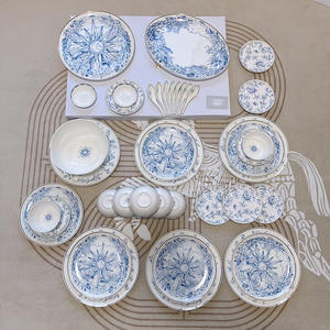 Service de table en porcelaine fine bleu clair européen 41 pièces et assiettes à dessert en porcelaine – Meilleures ventes - Product Image 1