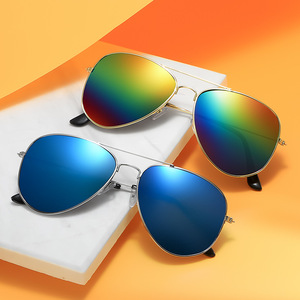 <span class=keywords><strong>Gafas</strong></span> de Sol Aviador Clásicas de Moda para Hombre y Mujer, Protección UV400, Lentes de Espejo Azules, Montura Metálica, <span class=keywords><strong>Gafas</strong></span> de Piloto - Product Image 3