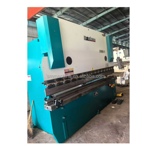 Presse <span class=keywords><strong>plieuse</strong></span> hydraulique CNC 100T 3200mm pour la pliage de tôles, <span class=keywords><strong>plieuse</strong></span> de métal à vendre - Product Image 1