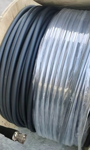 Ensemble <span class=keywords><strong>complet</strong></span> d'émetteur FM HP-2.5KW (2500W) avec antenne et câble, écouteurs et processeur audio - Rentable, économie d'énergie - Product Image 5