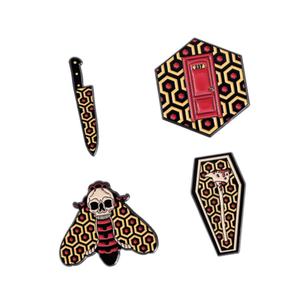 Criativa mariposas góticas crânio faca inseto esmalte distintivo favo de mel - Product Image 1