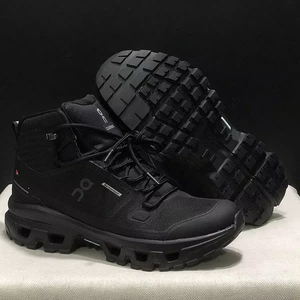 Chaussures de luxe haut de gamme pour la course et la randonnée Cloudrock Low WP, baskets montantes respirantes en maille à lacets pour hommes et femmes - Product Image 1