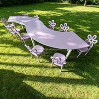 Table de fête ondulée en forme de S et chaises à fleurs pour enfants, décoration 2-en-1 pour salle de jeux, événements extérieurs et anniversaires de crèche, aux couleurs pastel enchanteuses