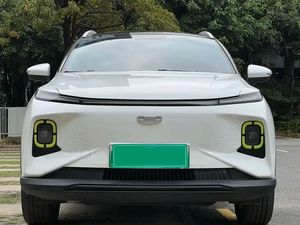 Geometry E Firefly <span class=keywords><strong>2023</strong></span> Usado con Bajo Kilometraje, 401 km, Batería de 39.4 kWh, 82 HP, Mini SUV, Carga Rápida DC, Faros LED, Asientos de Cuero - Product Image 3
