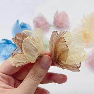 Fleur en organza à <span class=keywords><strong>double</strong></span> tête, couleur contrastée, en <span class=keywords><strong>gaze</strong></span>, avec bord brûlé à la main, résistante à l'<span class=keywords><strong>eau</strong></span>, brodée, 4,5 cm x 9 cm, accessoires - Product Image 4