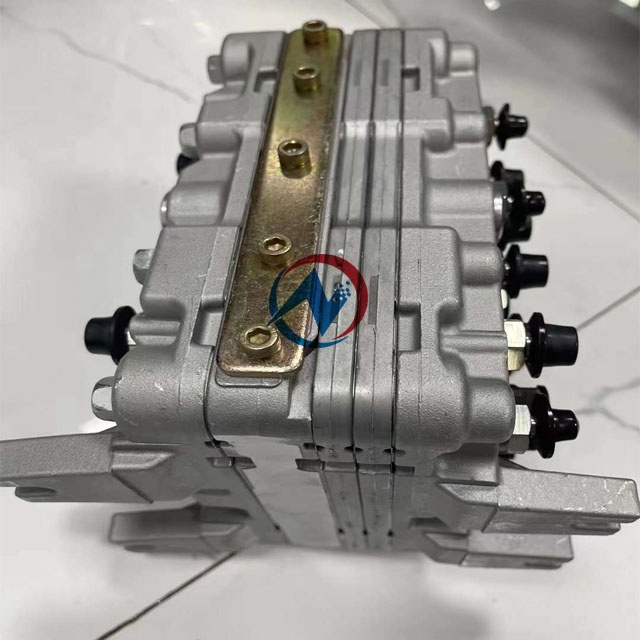 牙 四方 根付 提げ物 543 KYB Flow Control Hydraulic Valve for Excavators - 1 Year