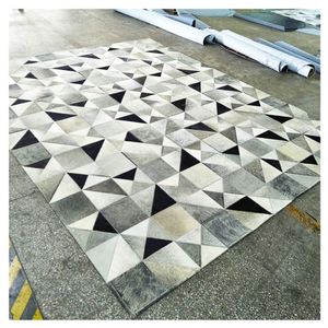 Thảm Trải Sàn Da Bò Màu Xám Và Nâu Thiết Kế Theo Yêu Cầu Thảm Trải Sàn Và Thảm Để Bán - Product Image 1