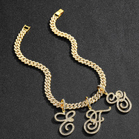 Élégant Hip-Hop Fleur Corps Herbe Corps Lettre Pendentif Personnalité Melon Graine Boucle Cubaine Chaîne Collier Bijoux Lettre Pendentif