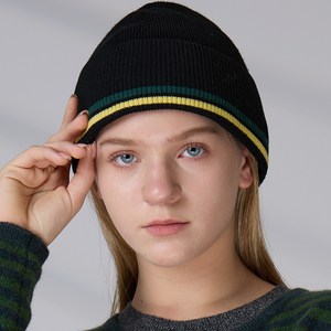 Gorro de Punto con Puño y Logotipo Personalizado para Niños, Gorro de Invierno de Lana con Rayas Retro para Niños y Niñas - Product Image 3