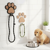 Porte-clés en bois de bambou fait main avec empreinte de patte - Décoration durable et adaptée aux animaux pour accrocher la laisse et les clés