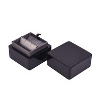 Boîte à bijoux carrée en bois noir brillant avec doublure en velours gris, logo personnalisé, boîte à bijoux pour bague, demande en mariage, emballage cadeau de mariage