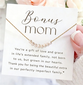 Collana di Perle in Acciaio Inossidabile Placcato Oro 18K Showfay, Collana 'Bonus Mom', Regalo di Gioielleria per Madre Figliomastra, Festa della Mamma, Compleanno - Product Image 1