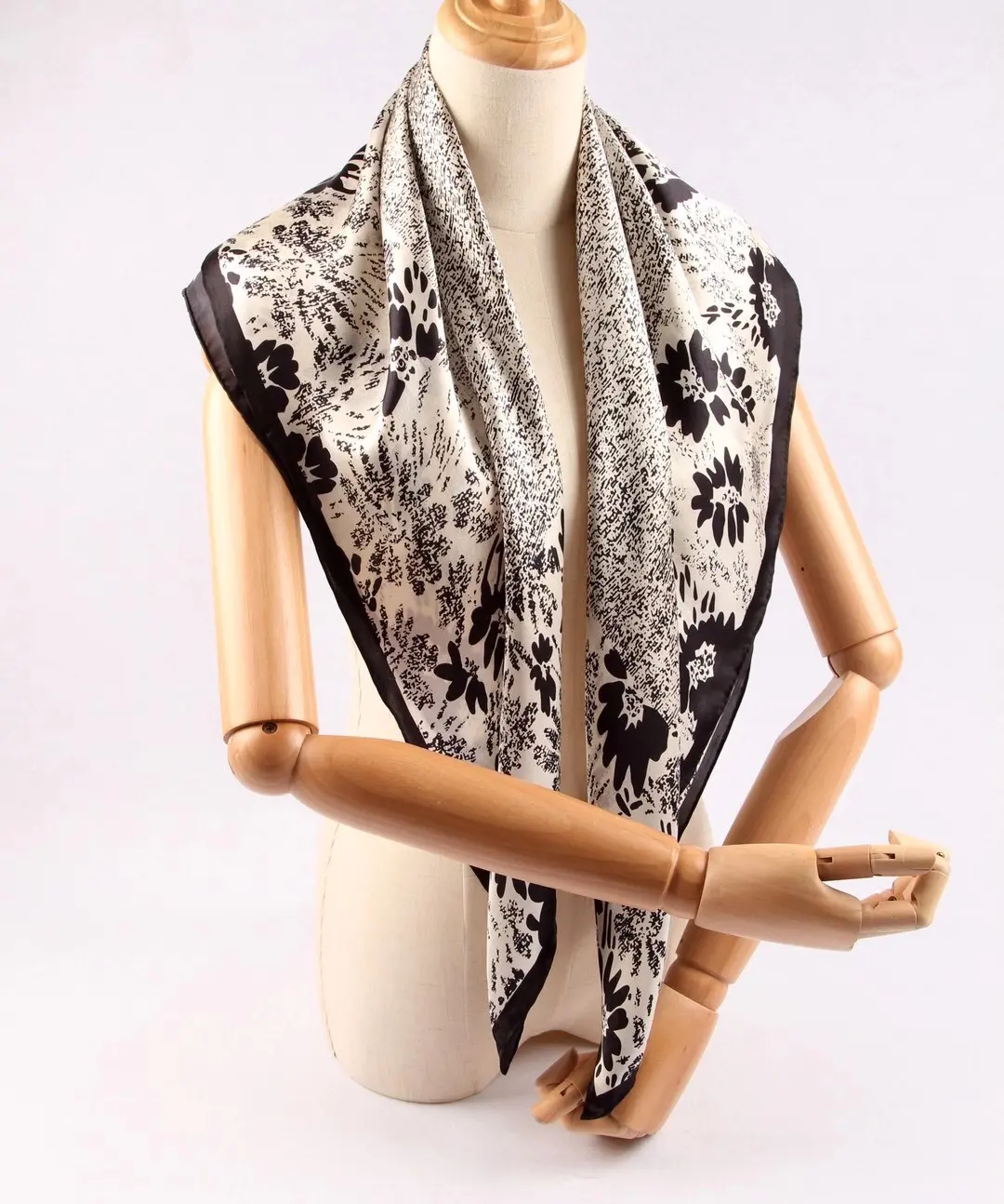 Модный атласный квадратный головной Шарф 35 дюймов, легкие шелковые шарфы, роскошная бандана для волос, шейный платок для женщин