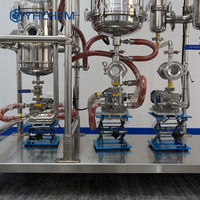 Évaporateur à couche mince 50L Colonne de distillation à couche mince essuyée en acier inoxydable utilisée pour la séparation de l'huile végétale
